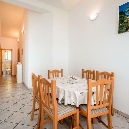 Villa Gloria Potomje Exteriör bild
